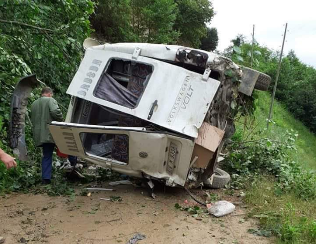 Giresun'da minibüs dereye yuvarlandı: 6 ölü, 5 yaralı
