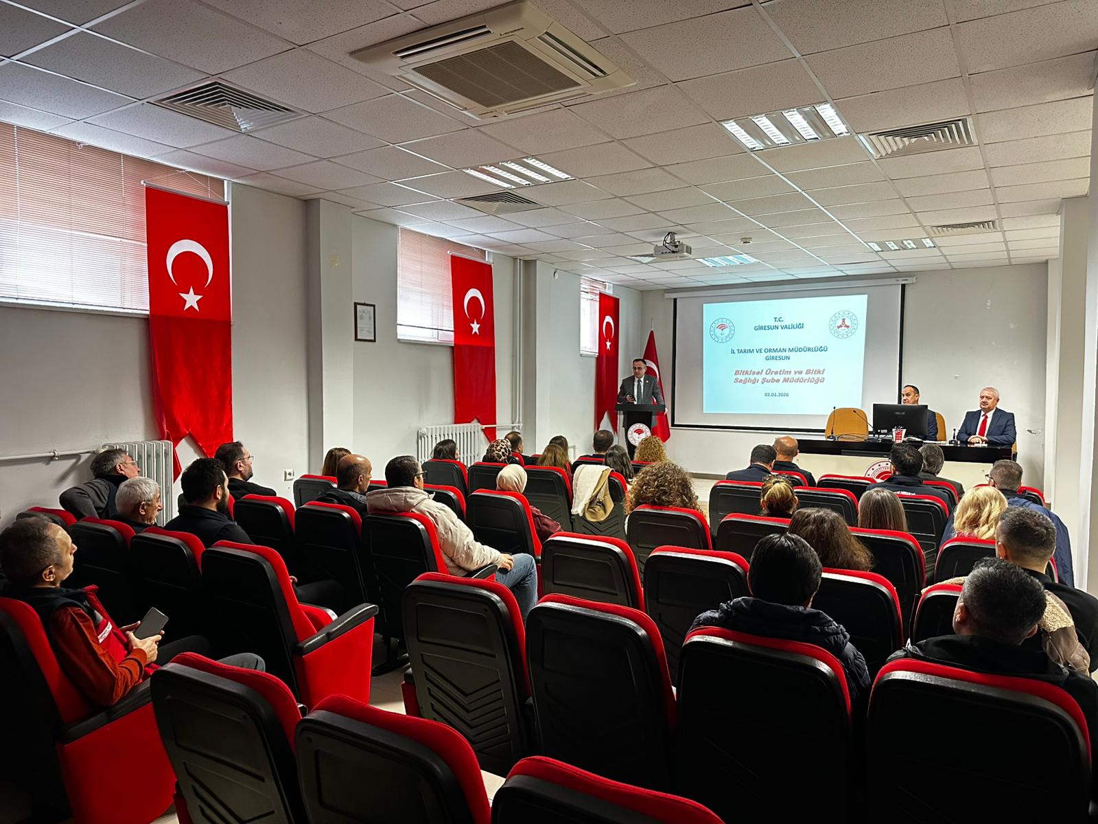 Bitkisel üretim ve bitki sağlığı çalışmaları değerlendirme toplantısı yapıldı.