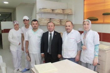 Bu Millet 16 Nisanda Hep Bir Ağızdan Dirilişin Türküsünü