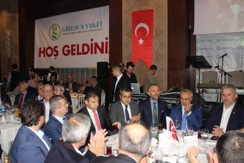 Giresun Vakfı Hemşerilerini İftar Sofrasında
