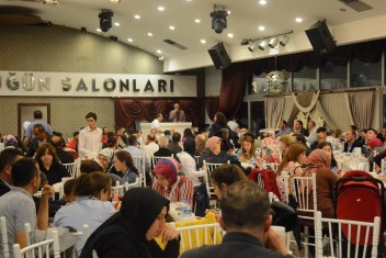Başkan Yakar, Belediye Personelleri ile iftarda