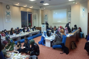 TÜGVA’lı hanımlar Bulancak’ta iftarda
