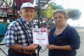 AZERBAYCANDAN BİR ÖDÜL GELMİŞ ÖZÜ