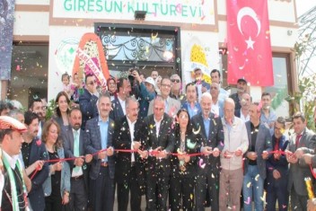 Gemlik Giresun Kültür Evine Coşkulu