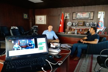 Başkan Yakar, Canlı Yayında İddialara Cevap
