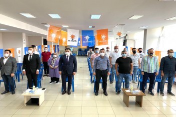BAŞKAN EMÜR İLÇE GENÇLİK KOLLARI KONGRESİNE
