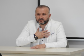 Başkan Emür’den Berat Kandili