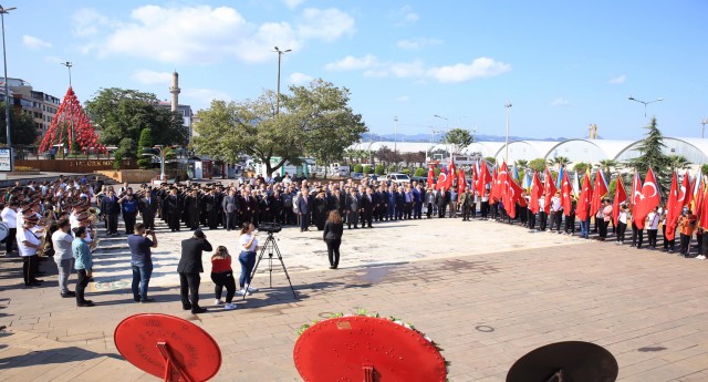 Başkan şenlikoğlu 95 yıl önceki coşkuyu yaşıyoruz