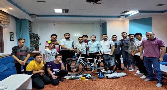 Genç bisikletçi Ömer tecrübelerini paylaştı