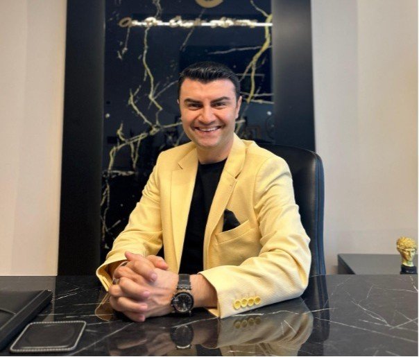 Op. Dr. Özgür Ağlamış Kimdir?