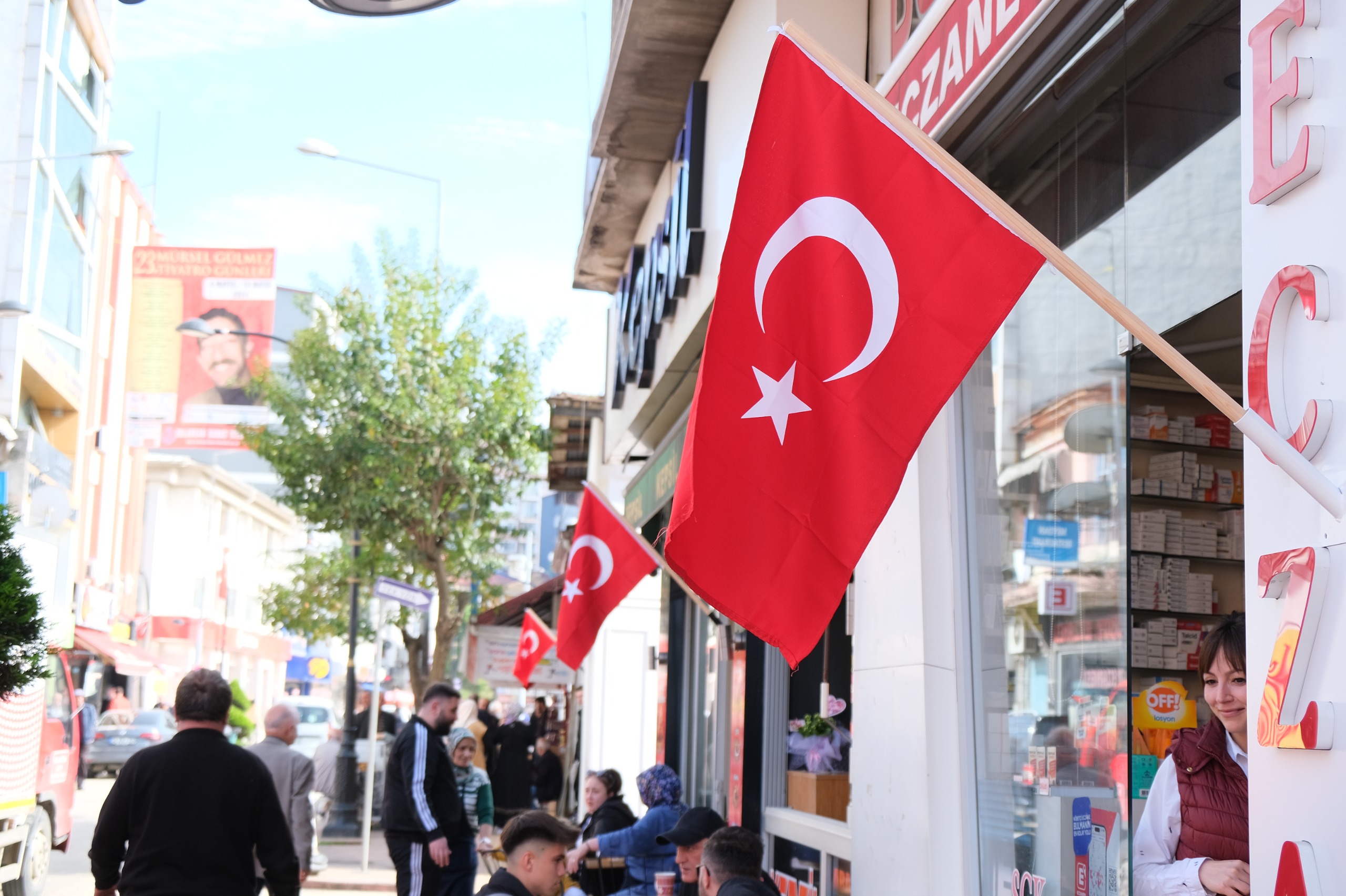 Başkan Sıbıç’tan Bayrak çağrısı
